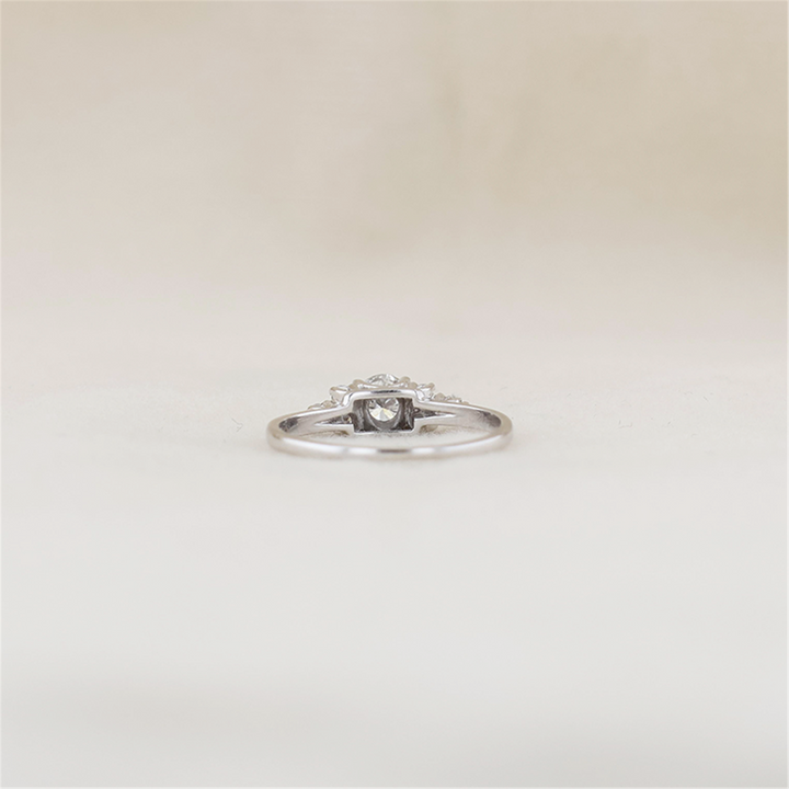 18K White Gold 0.47ctw Diamond Engagement Ring