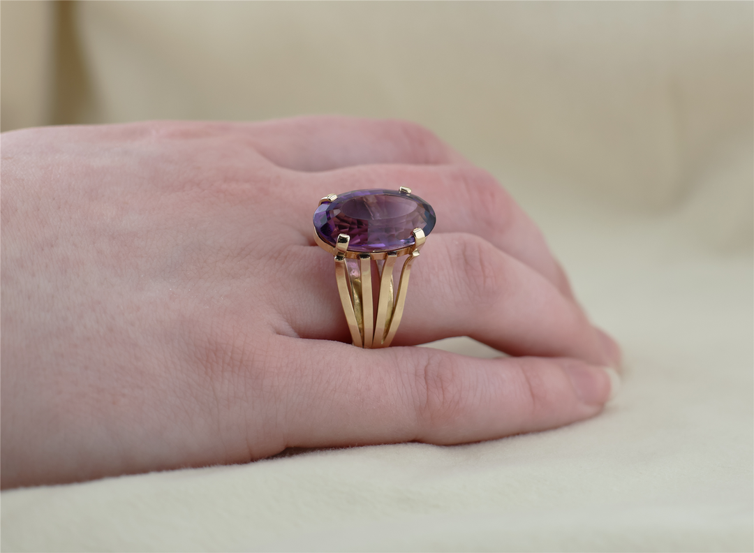 14K Yellow Gold Amethyst Estate Ring
