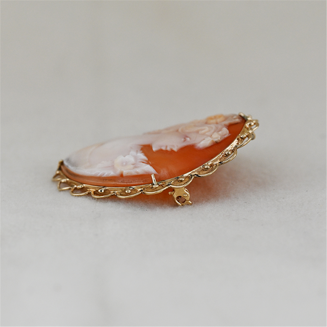 10K Yellow Gold Cameo Estate Pin