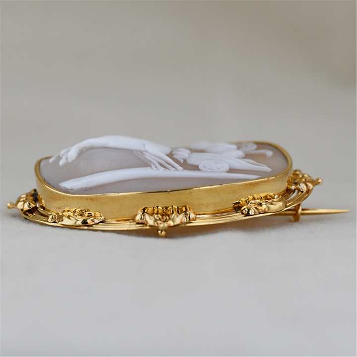 18K Yellow Gold Hand Carved Cameo Brooch/Pendant