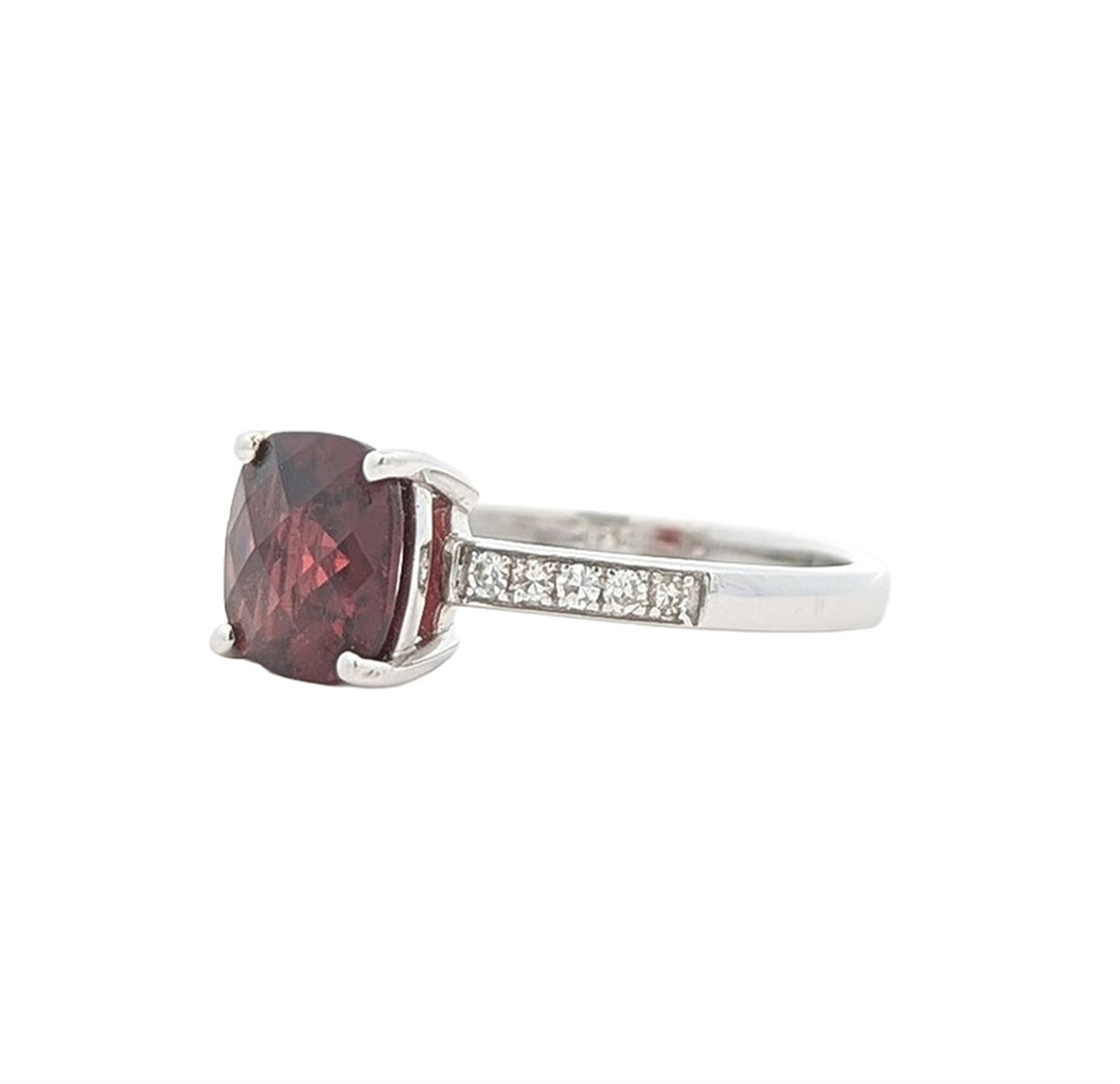 14KT White Gold Garnet 0.10ctw Diamond Ring