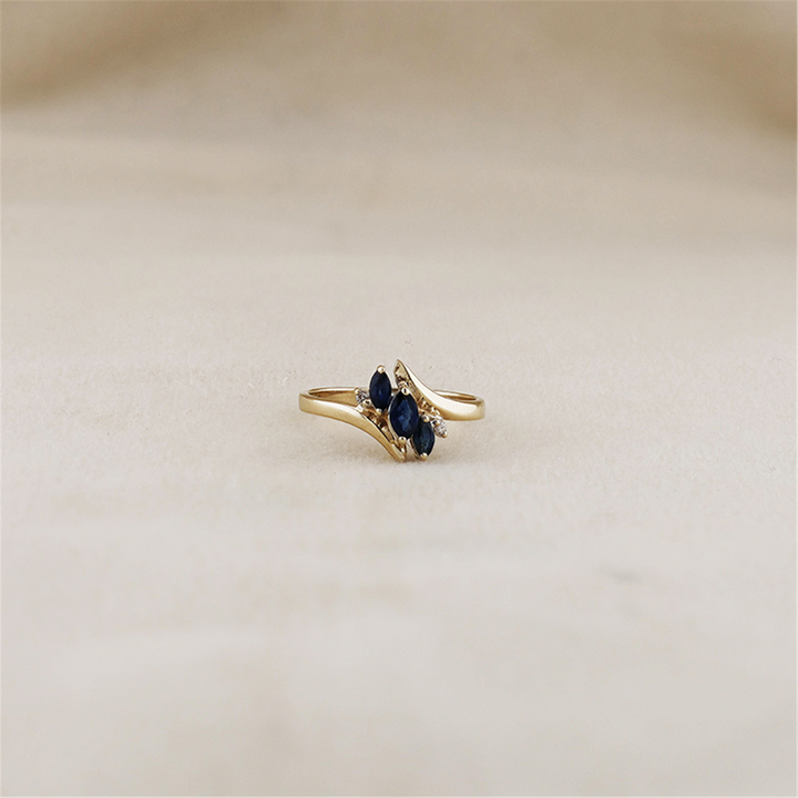 10K Yellow Gold Sapphire Diamond Estate Ring