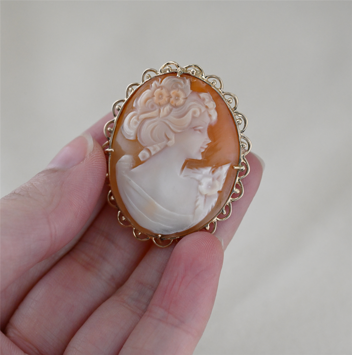 10K Yellow Gold Cameo Estate Pin