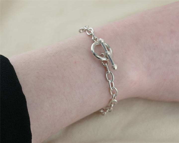 Sterling Silver Open Link Toggle Clasped 7" Bracelet