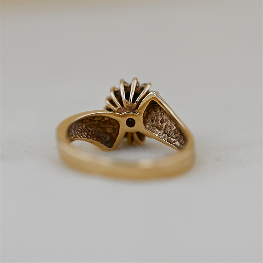 14K Blue Sapphire Diamond Estate Ring