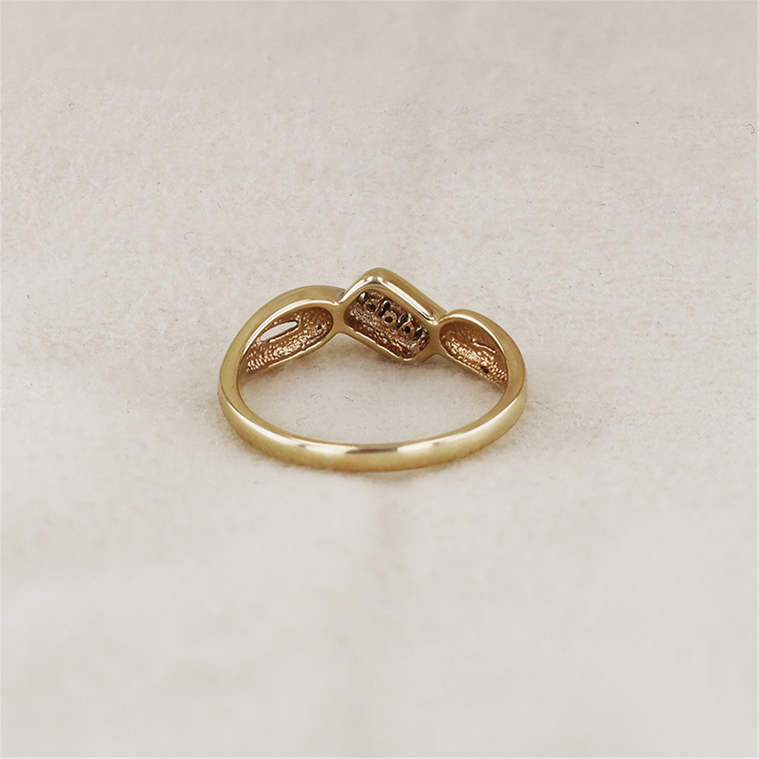 10K Yellow Gold 0.05ctw Canadian Diamond Ring