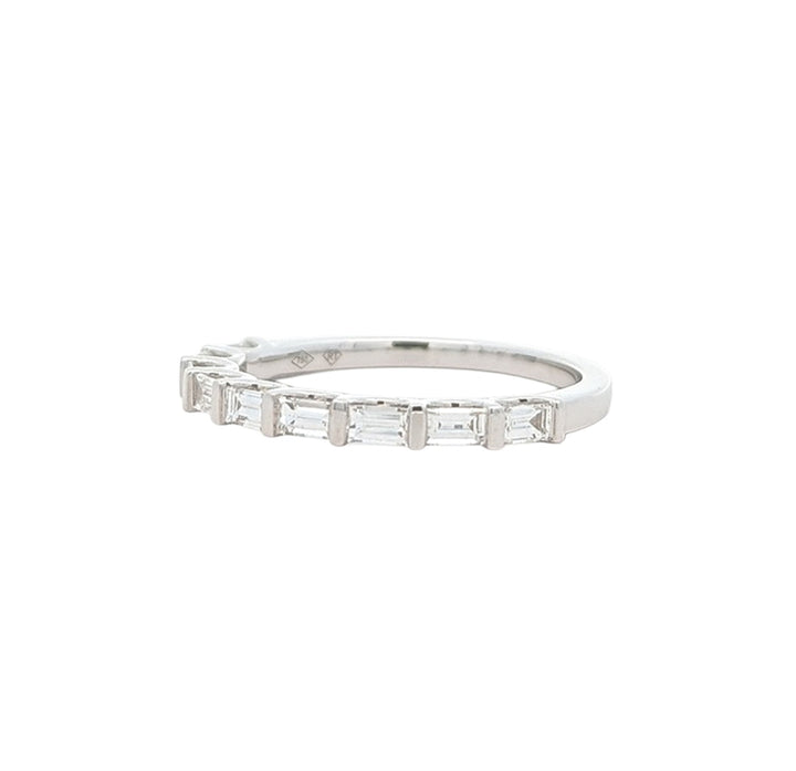 18KT White Gold 0.55ctw Diamond Band