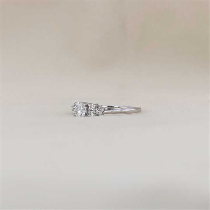 18K White Gold 0.47ctw Diamond Engagement Ring