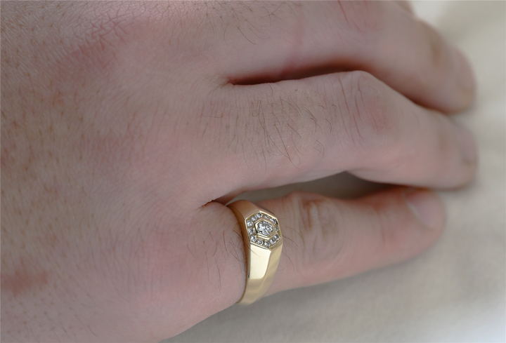 10K Yellow Gold 0.20ctw Diamond Estate Men's Ring