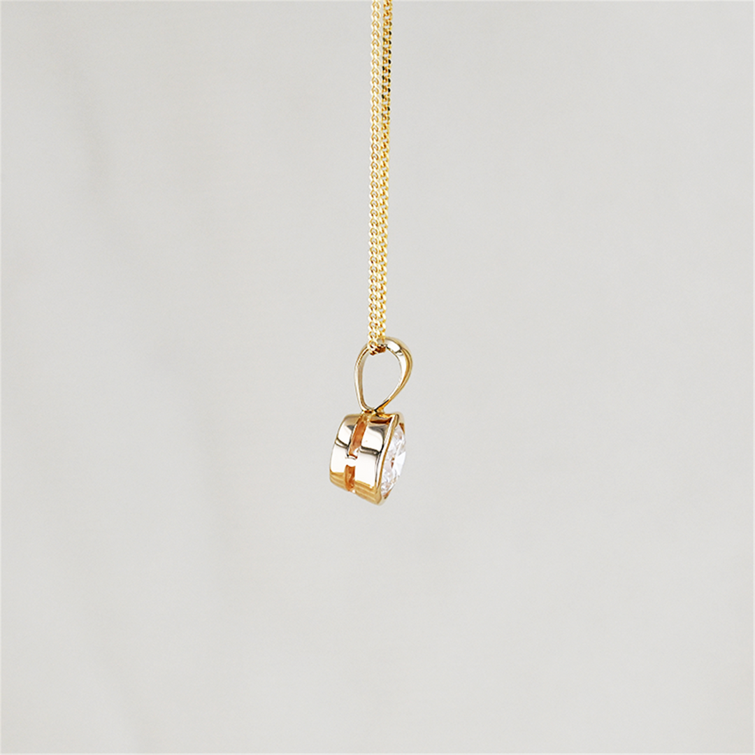 14K Yellow Gold 0.90ctw Diamond Estate Necklace