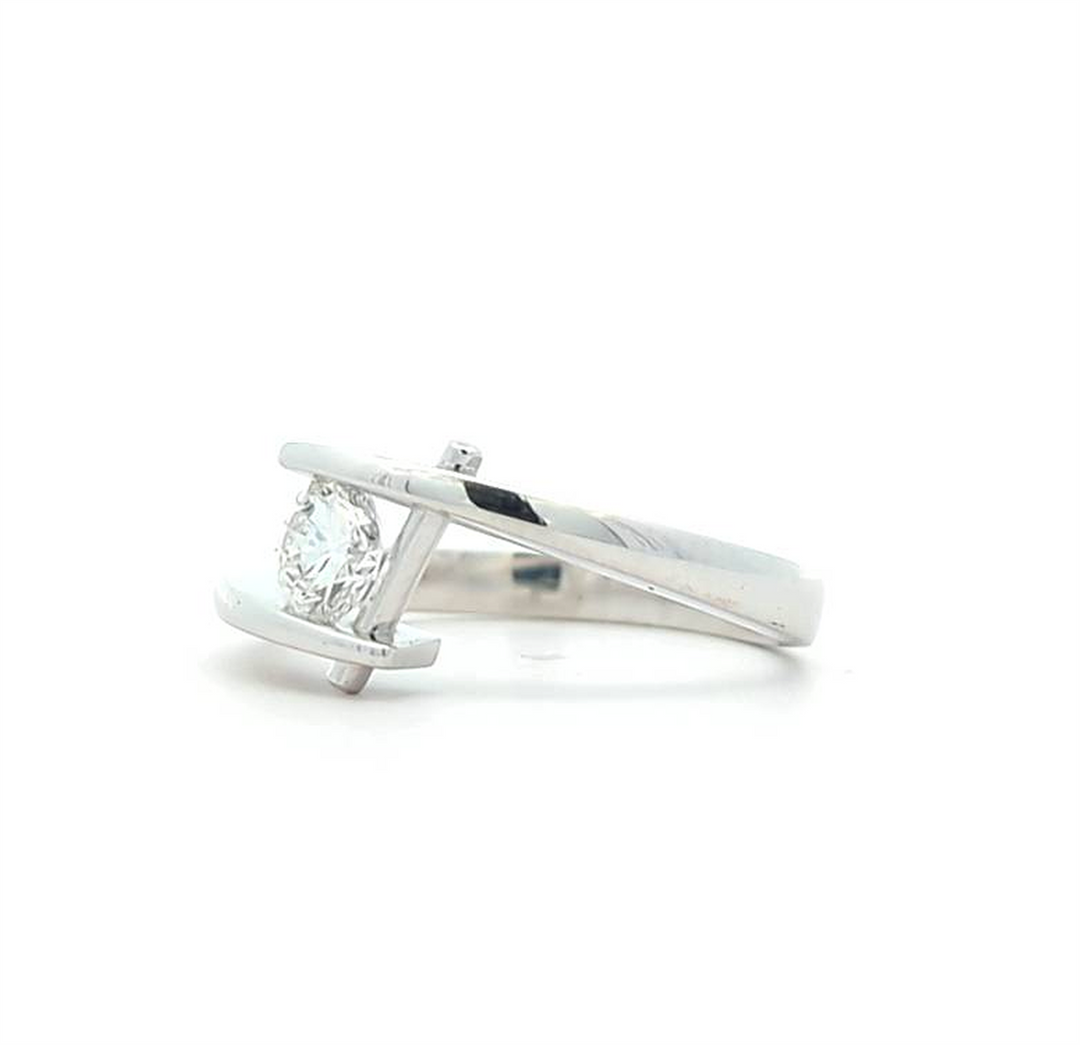 Platinum 0.43ctw Diamond Solitaire Estate Ring