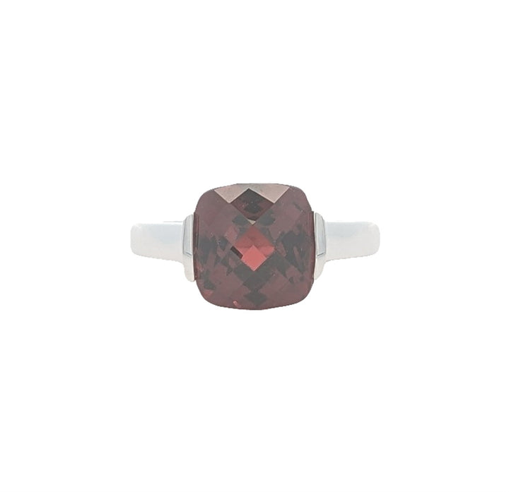 14KT White Gold Garnet Ring