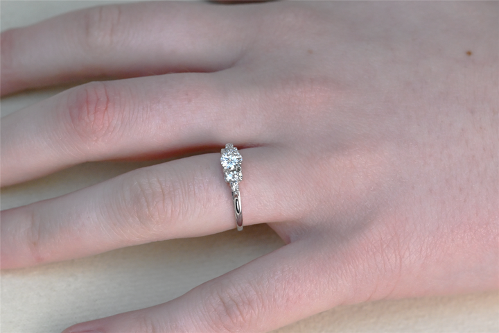 18K White Gold 0.47ctw Diamond Engagement Ring