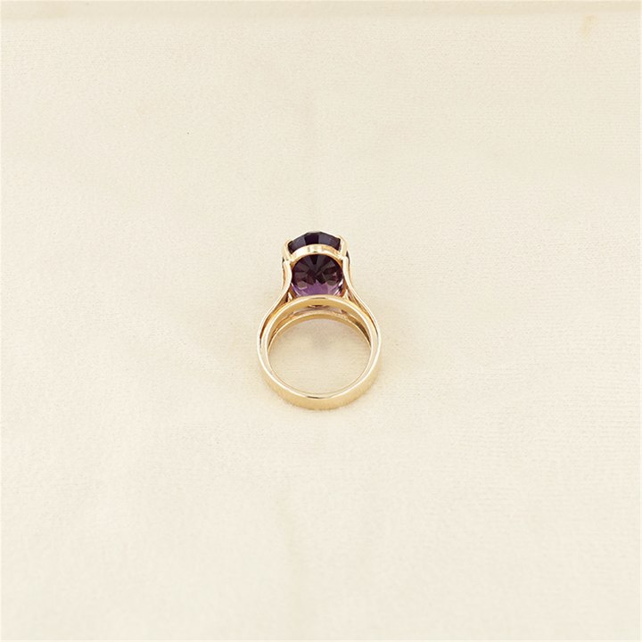 14K Yellow Gold Amethyst Estate Ring