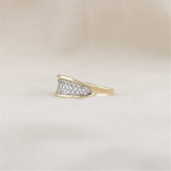14K Two-Toned 0.60ctw Diamond Estate Cluster Ring