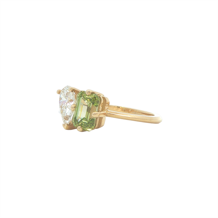 14K Yellow Gold 2.74ctw Green & White Lab Grown Diamond Toi Et Moi Ring