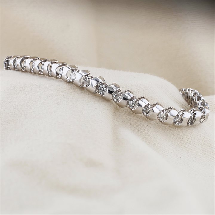 14K White Gold 3.20ctw Diamond 7" Estate Tennis Bracelet