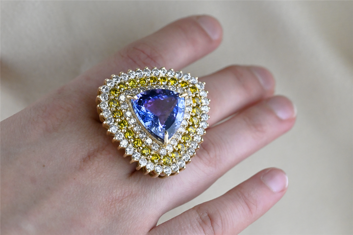 14KT Yellow Gold Natural Tanzanite and 5.93ctw Diamond Estate Ring