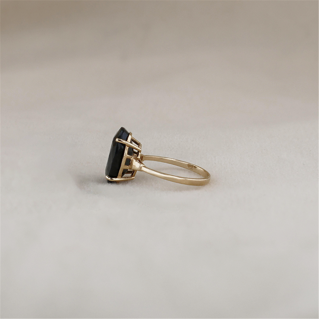 10K Yellow Gold Blue Sapphire Estate Ring