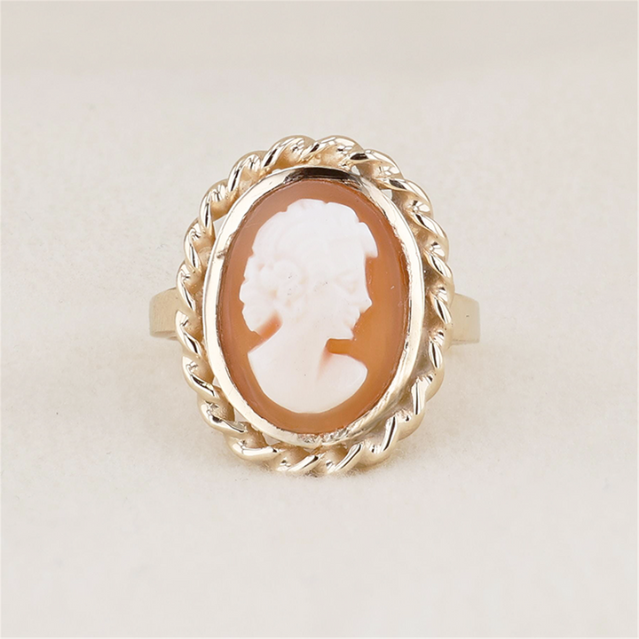 10K Yellow Gold Cameo Estate Ring