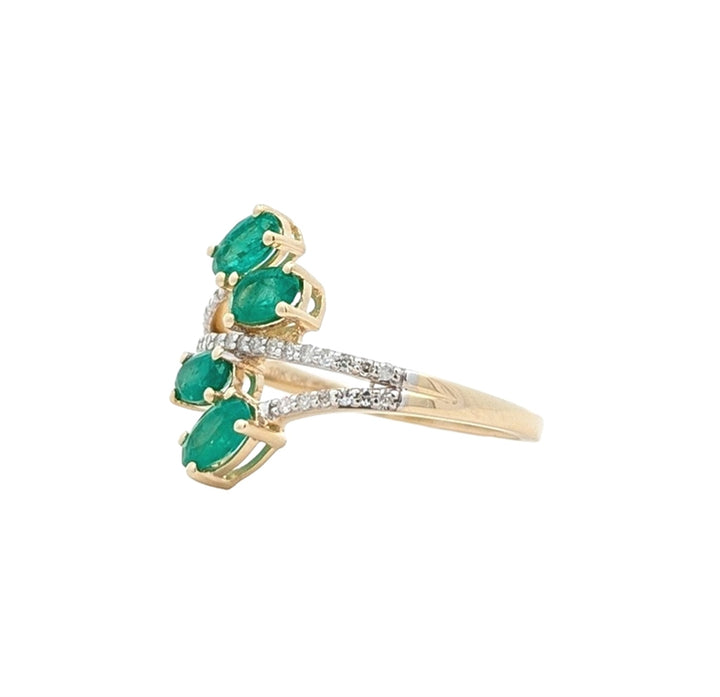 10K Gold Natural Emerald Canadian Diamond Ring