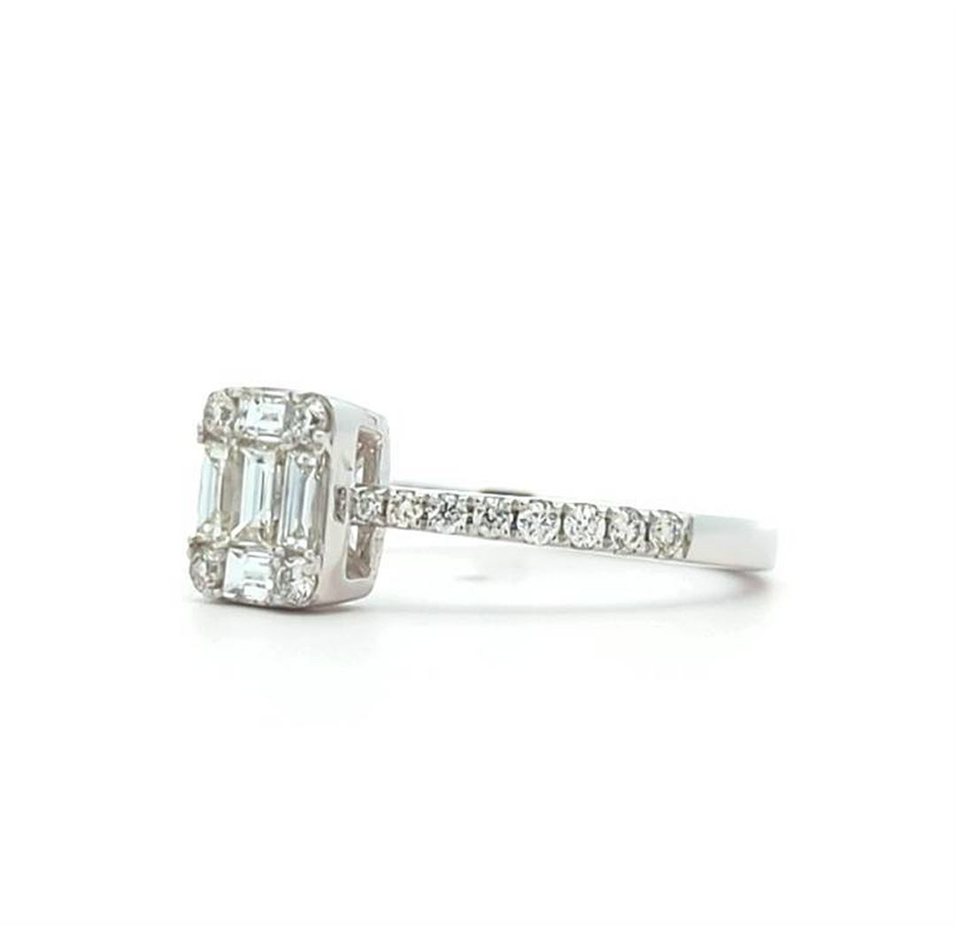 14KT White Gold 0.62ctw Diamond Ring