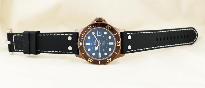 Glycine Combat Sub 20 Automatic Dive Watch