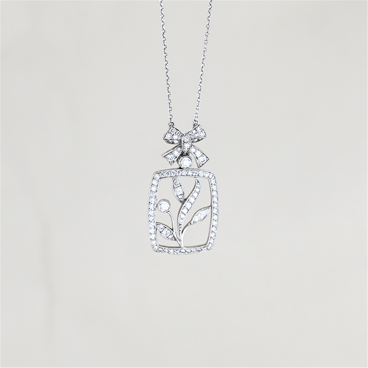 Platinum Floral 0.82ctw Diamond 16" Necklace