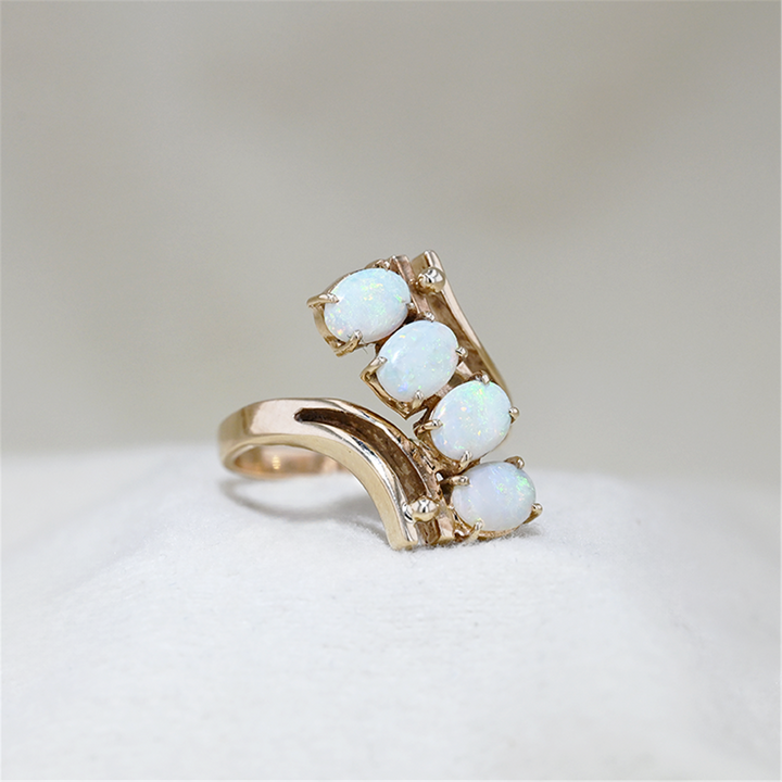 9K Yellow Gold Opal Estate Ring