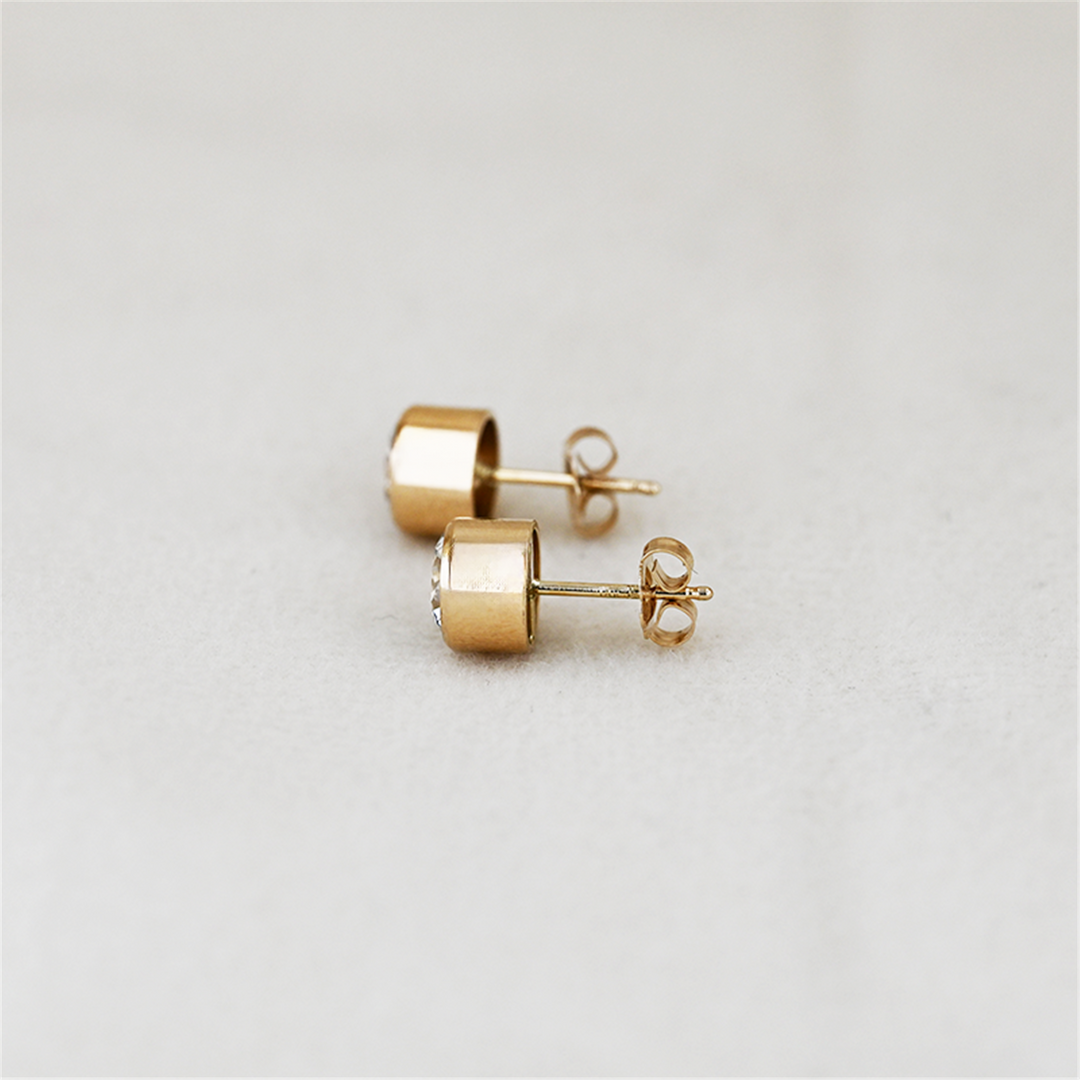 14KT Yellow Gold Moissanite Stud Earrings