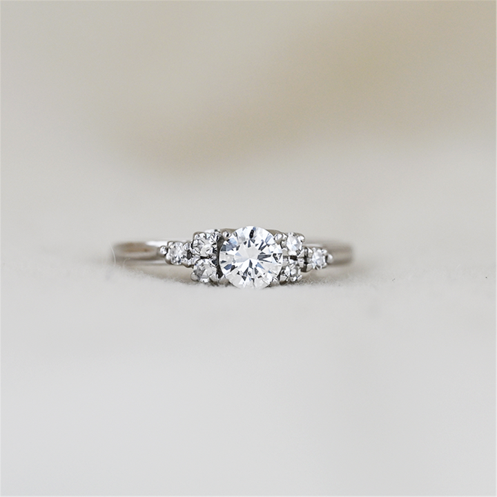18K White Gold 0.47ctw Diamond Engagement Ring