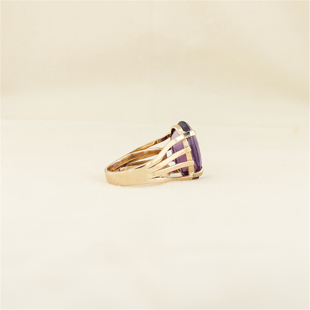 14K Yellow Gold Amethyst Estate Ring