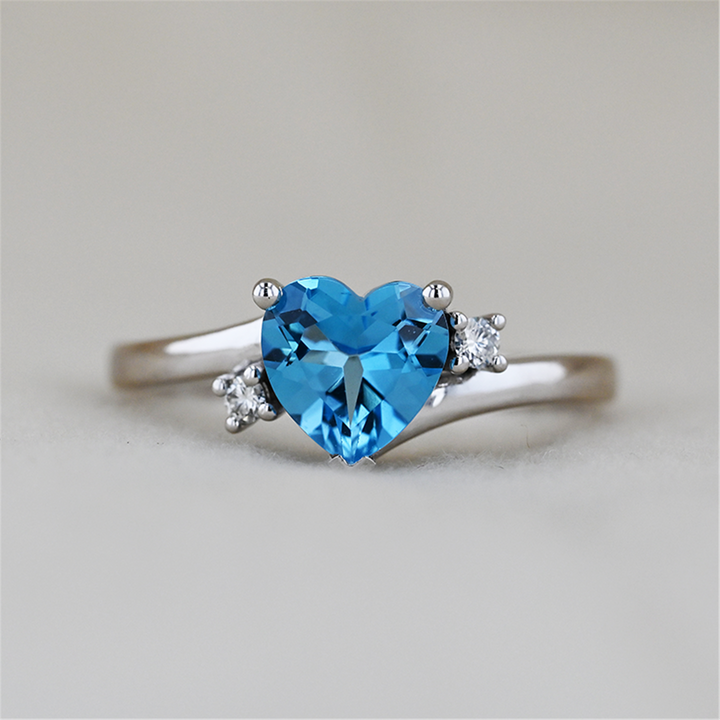 14K White Gold Blue Topaz Diamond Estate Ring
