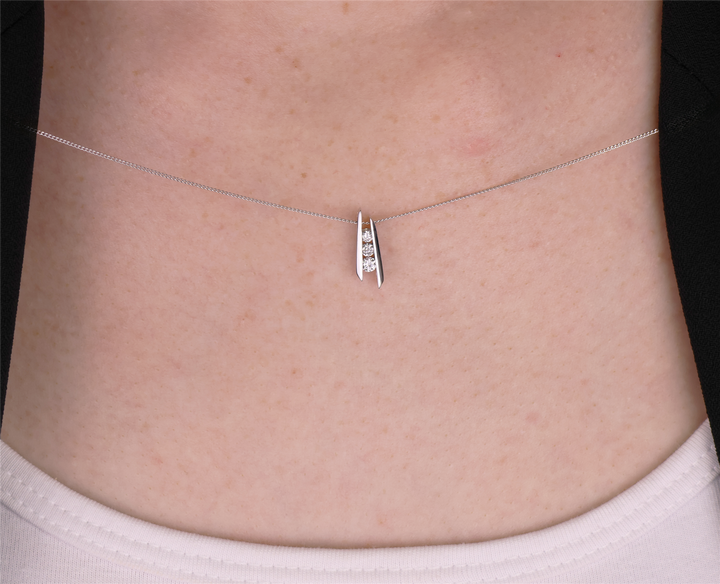 10K White Gold 0.17ctw Diamond 20" Necklace