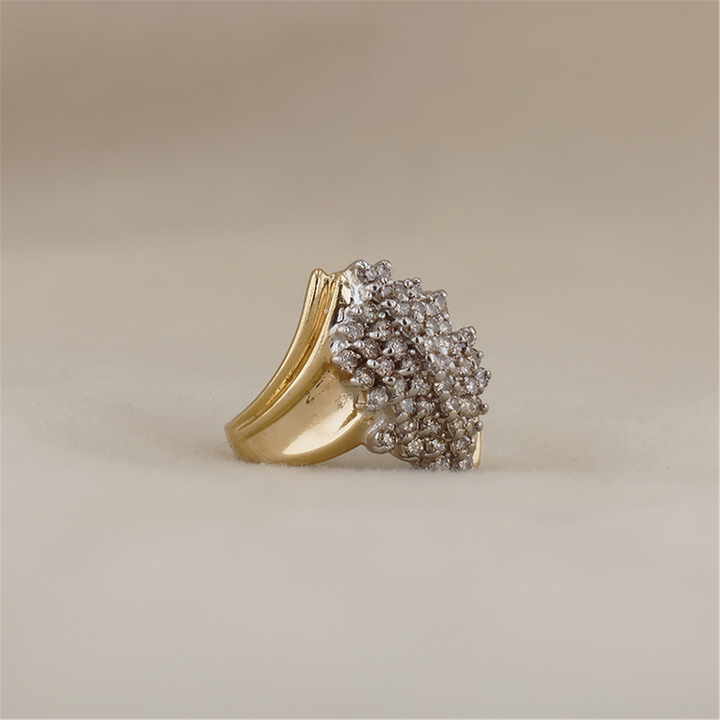 10K Yellow Gold 1.00ctw Diamond Cluster Ring