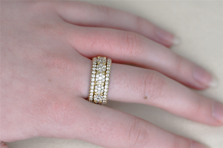 10K Yellow Gold 3.97ctw Diamond Spinner Eternity Band