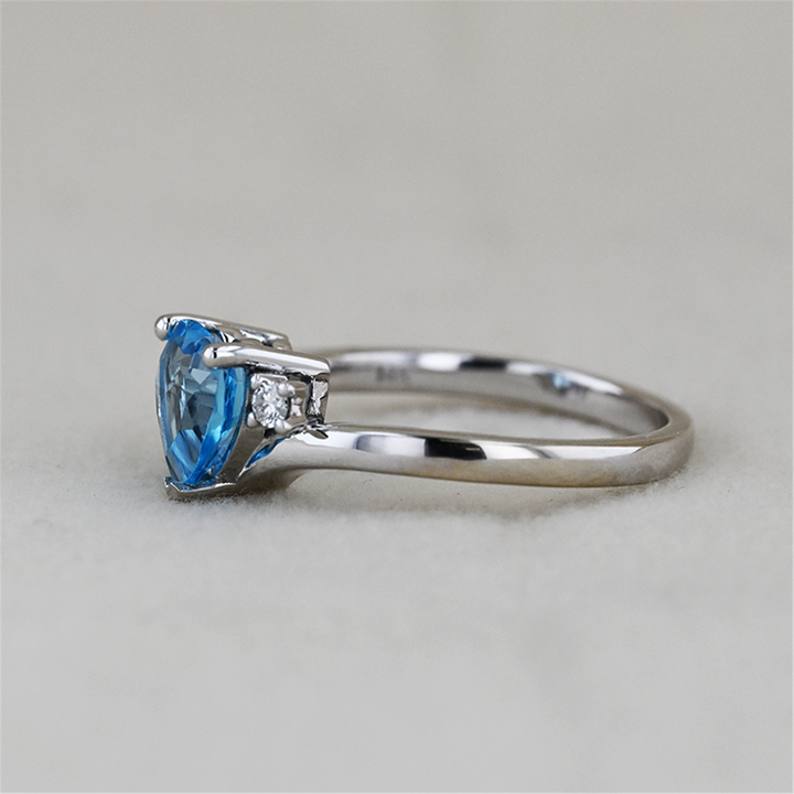 14K White Gold Blue Topaz Diamond Estate Ring