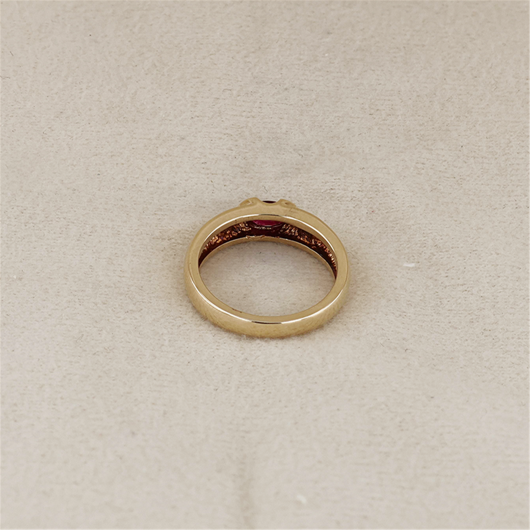 10K Yellow Gold Ruby Diamond Estate Ring