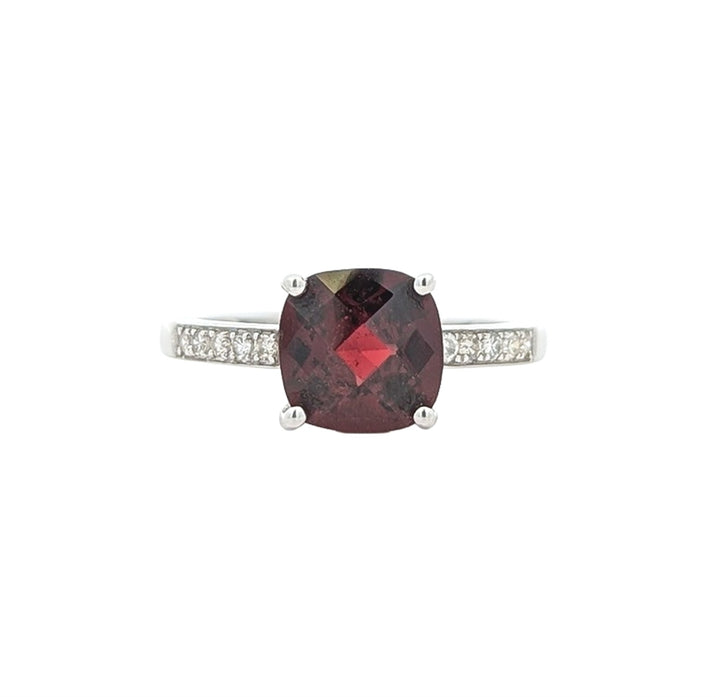 14KT White Gold Garnet 0.10ctw Diamond Ring