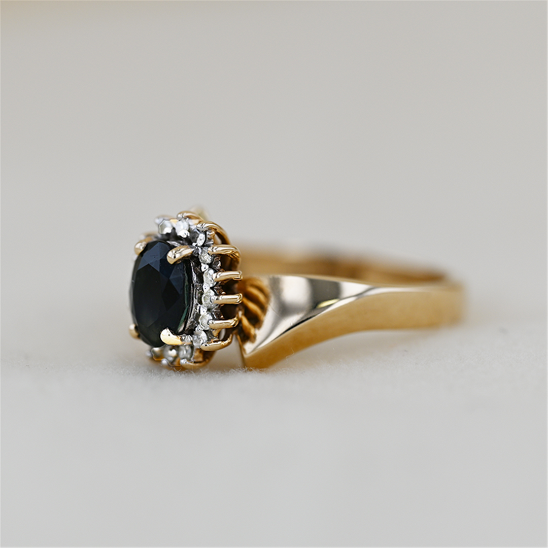 14K Blue Sapphire Diamond Estate Ring