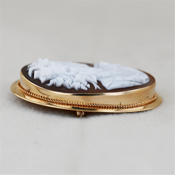 14K Yellow Gold Hand Carved Cameo Brooch/Pendant