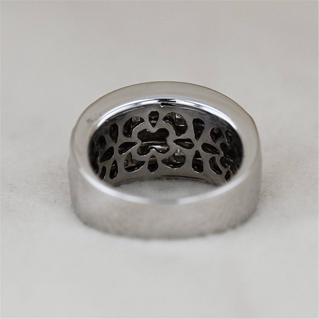 18KT White Gold 2.28ctw Diamond Estate Ring