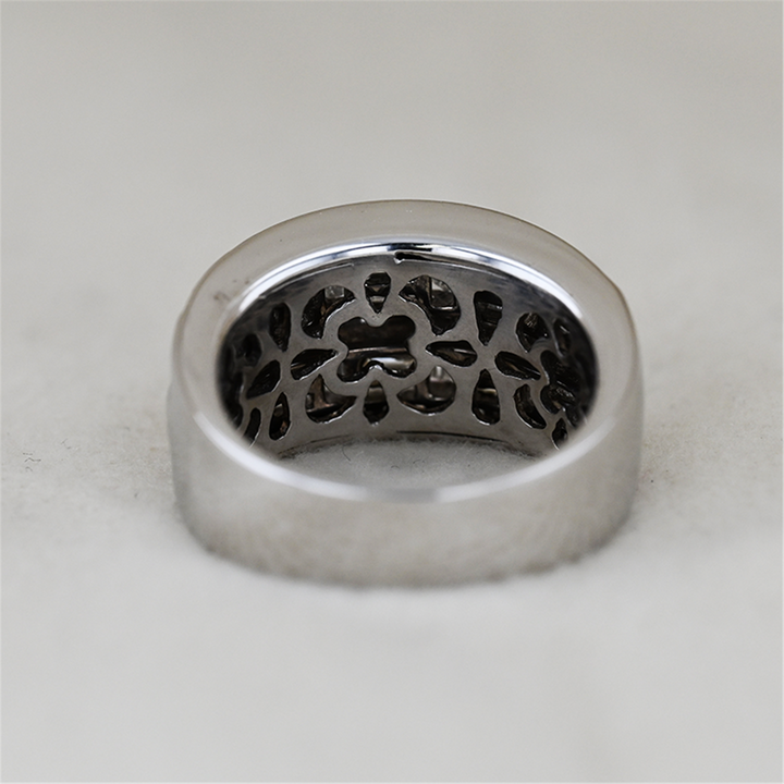 18KT White Gold 2.28ctw Diamond Estate Ring