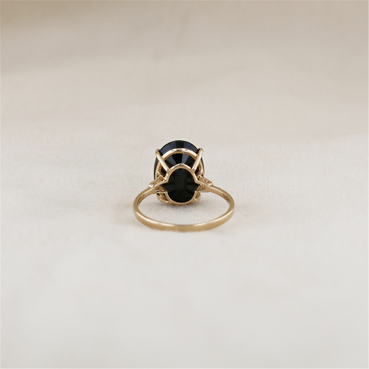10K Yellow Gold Blue Sapphire Estate Ring